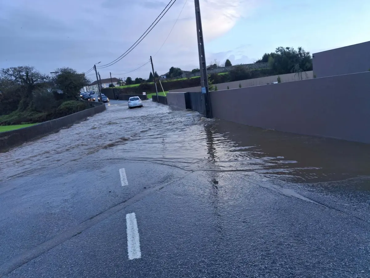 Imagem de contexto do artigo Idosa presa em casa inundada em Modivas
