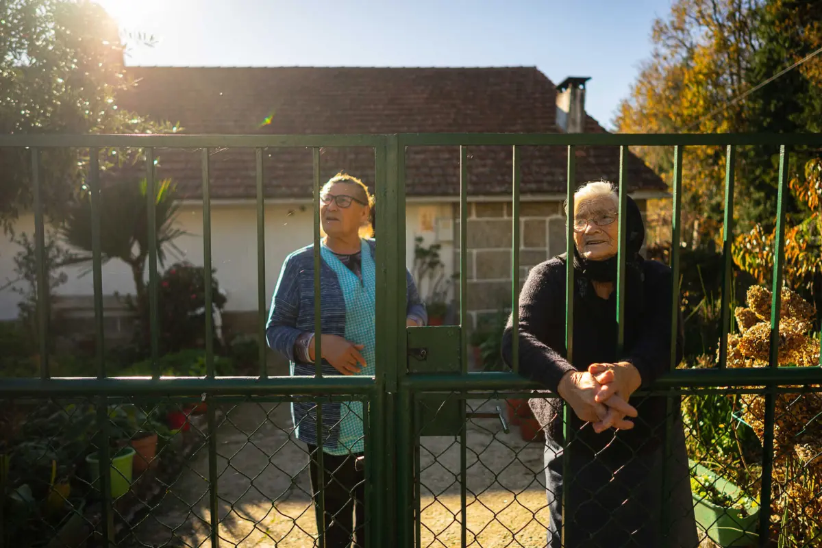 Maria Barreiro e a filha Lurdes Barreiro continuam a viver na colónia