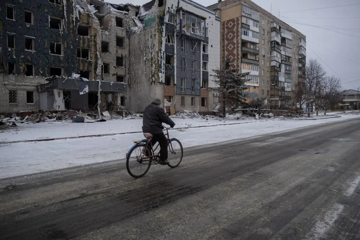 A cidade de Pokrovsk, na Ucrânia, está cercada pelas tropas russas desde agosto
