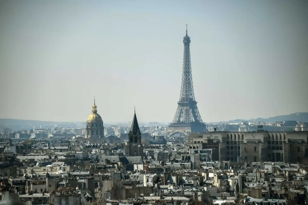 Imagem de contexto do artigo Torre Eiffel fechada devido a greve de dois dias