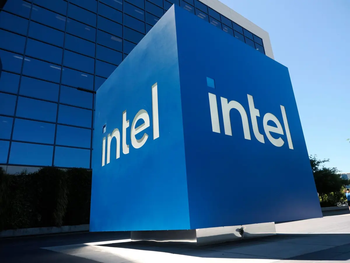 epa12257147 The Intel Corporate Headquarters in Santa Clara, California, USA, 23 July 2025. After laying off 20 percent of its global workforce, Intel is reporting its earnings report 24 July after the closing bell. EPA/JOHN G. MABANGLO