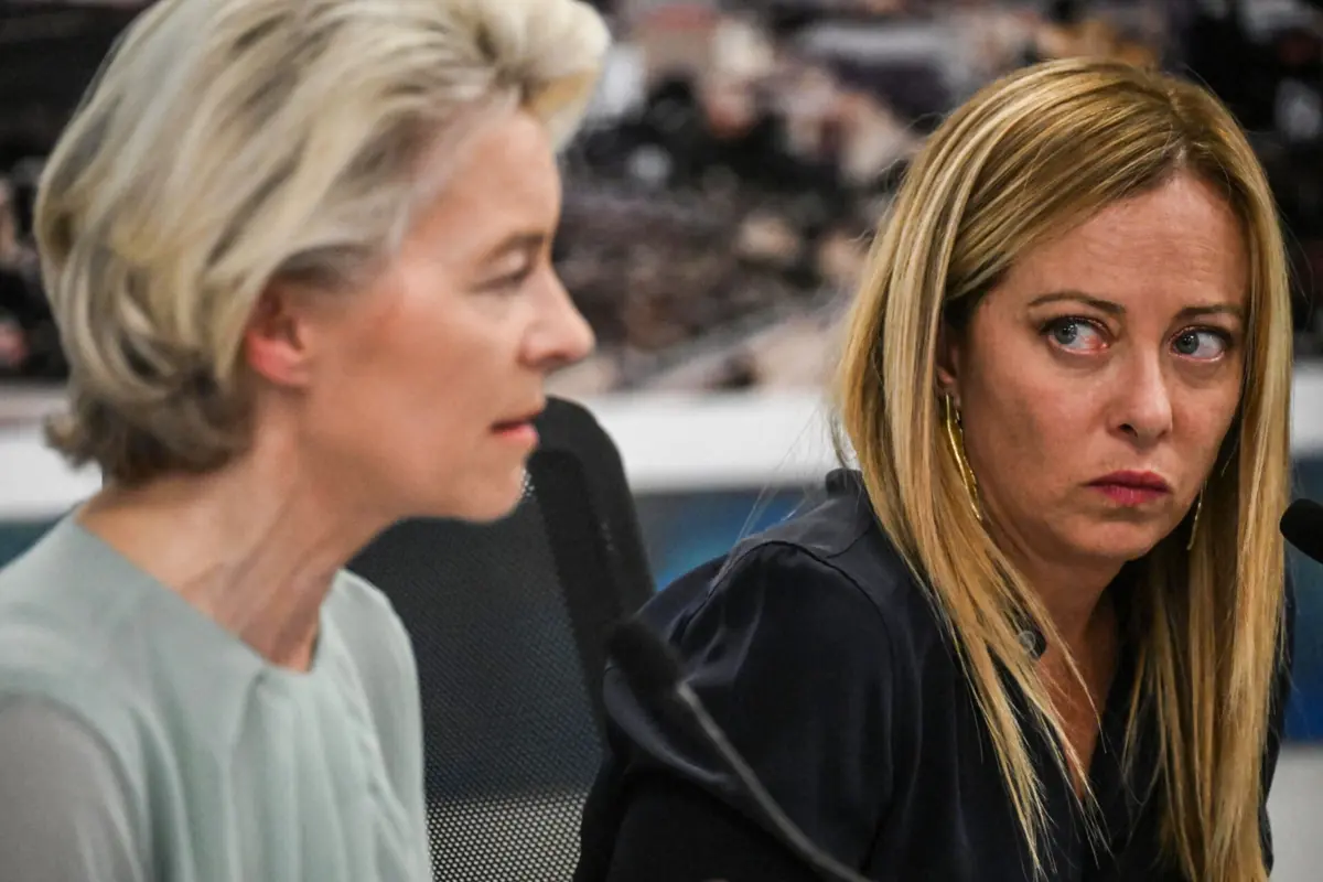 Ursula Von der Leyen foi a Lampedusa a convite de Giorgia Meloni