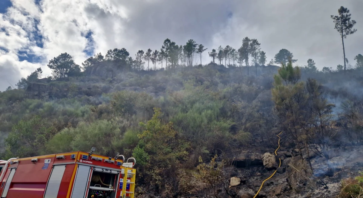 Bombeiros portugueses apoiaram operacionais espanhóis na Galiza