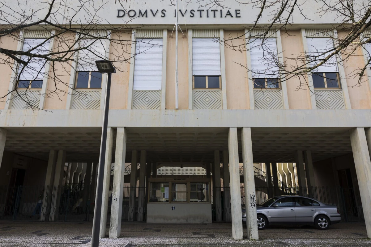 Tribunal de Penafiel absolveu arguido por falta de provas da autoria dos crimes