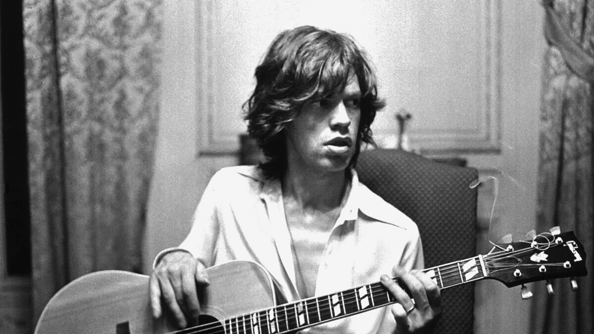 Em 1971, os Rolling Stones, de Mick Jagger, lançaram o histórico disco “Sticky fingers”