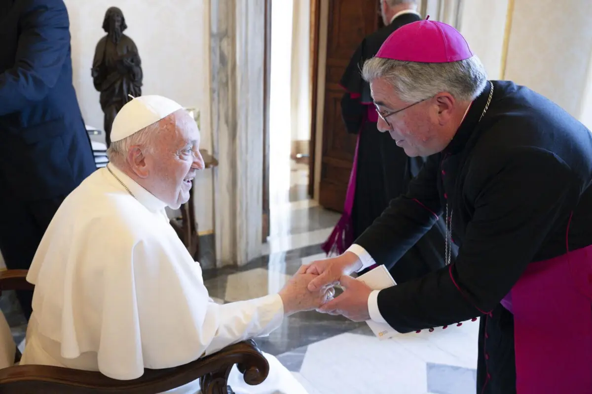 O bispo da Diocese de Bragança-Miranda reagiu com “tristeza” à morte do Papa