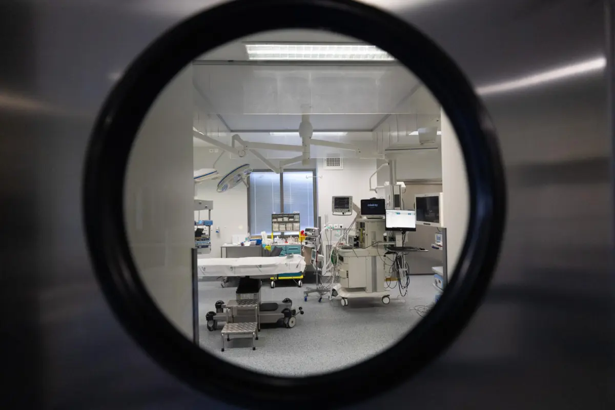 Sem um relatório que explique o que aconteceu e sem nunca ter podido ver o corpo (reconhecido "por fotografia"), a família desespera