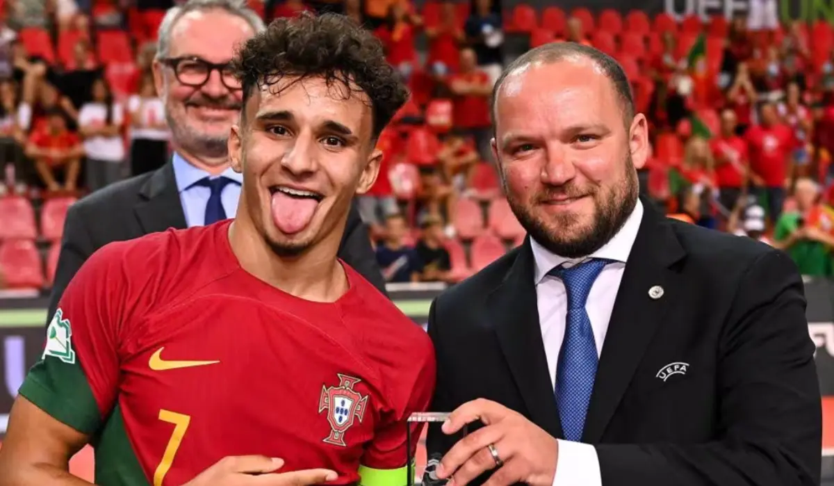 Lúcio Rocha foi eleito o melhor jogador do Euro sub-19