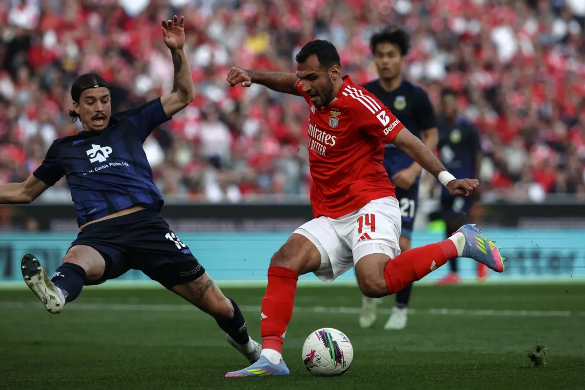 Pavlidis marcou no empate na Luz com o Arouca