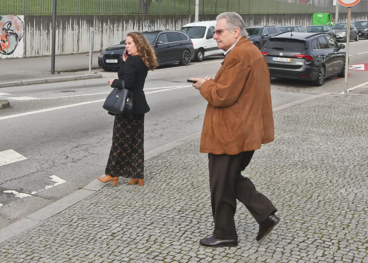 José Moura, ex-presidente do Lar do Comércio e de Marta Couto Soares, ex-diretora dos serviços do Lar do Comércio,