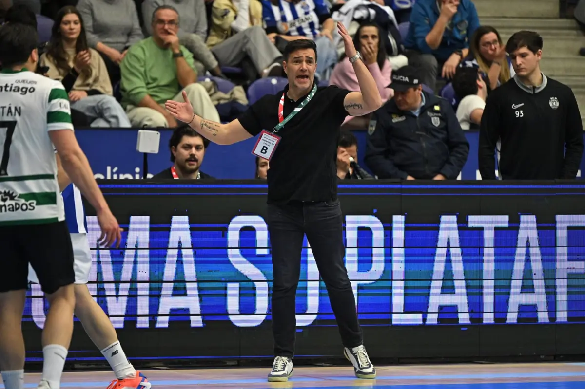 Ricardo Costa, treinador da equipa de andebol do Sporting