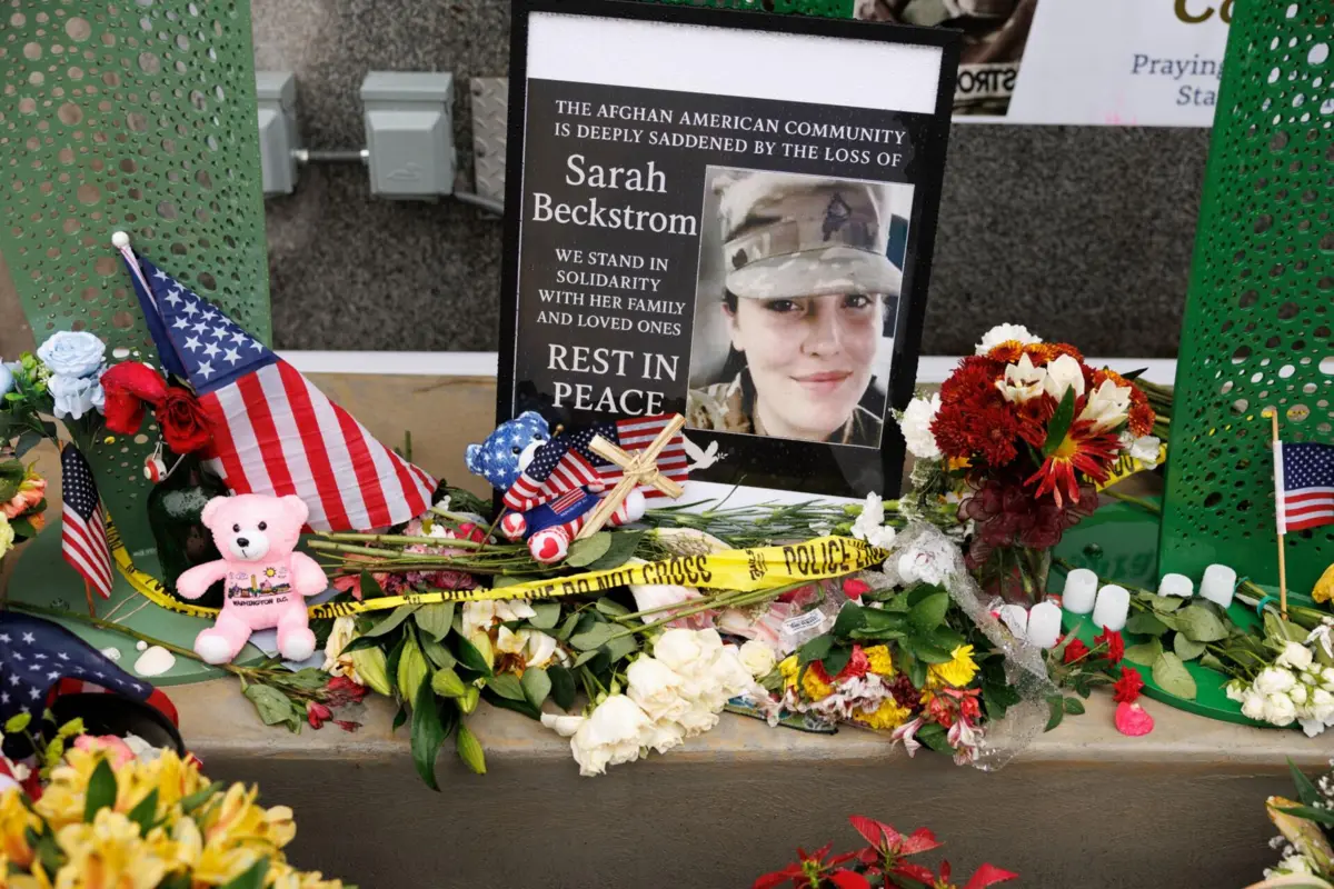 Homenagens à militar morta em ataque a tiro em Washington, ocorrido a 25 de novembro.