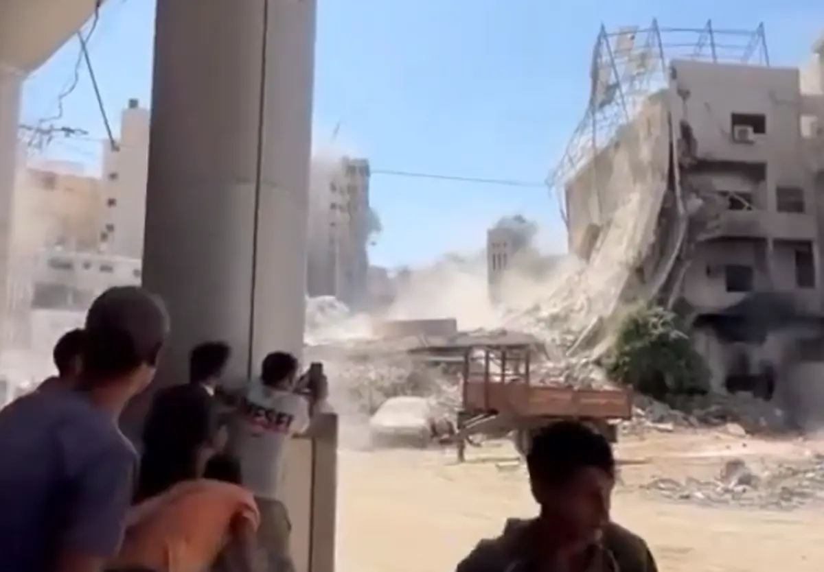 Imagem de contexto do artigo Bombardeamento israelita destrói torre na Cidade de Gaza