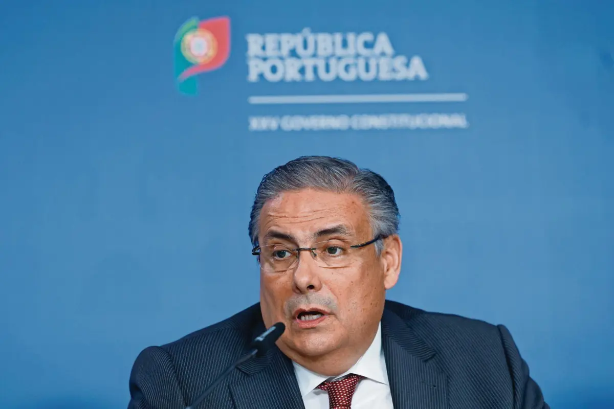 Carlos Abreu Amorim, ministro dos Assuntos Parlamentares
