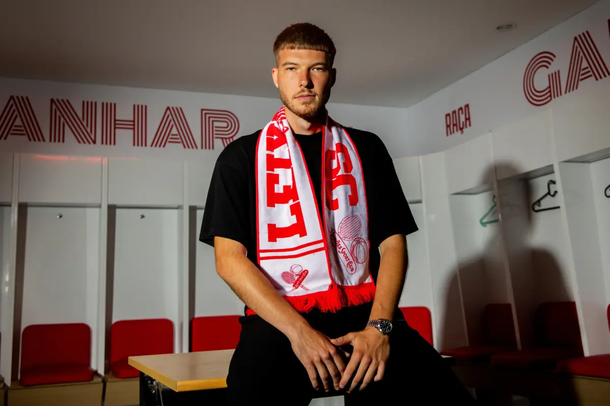 Kanuric jogou na Alemanha