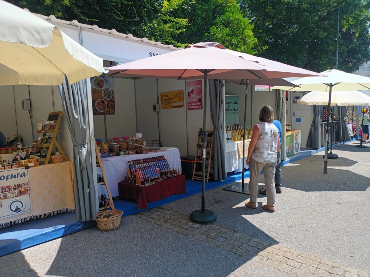 Mirtilo está a ser vendido em média a seis euros o quilo na feira