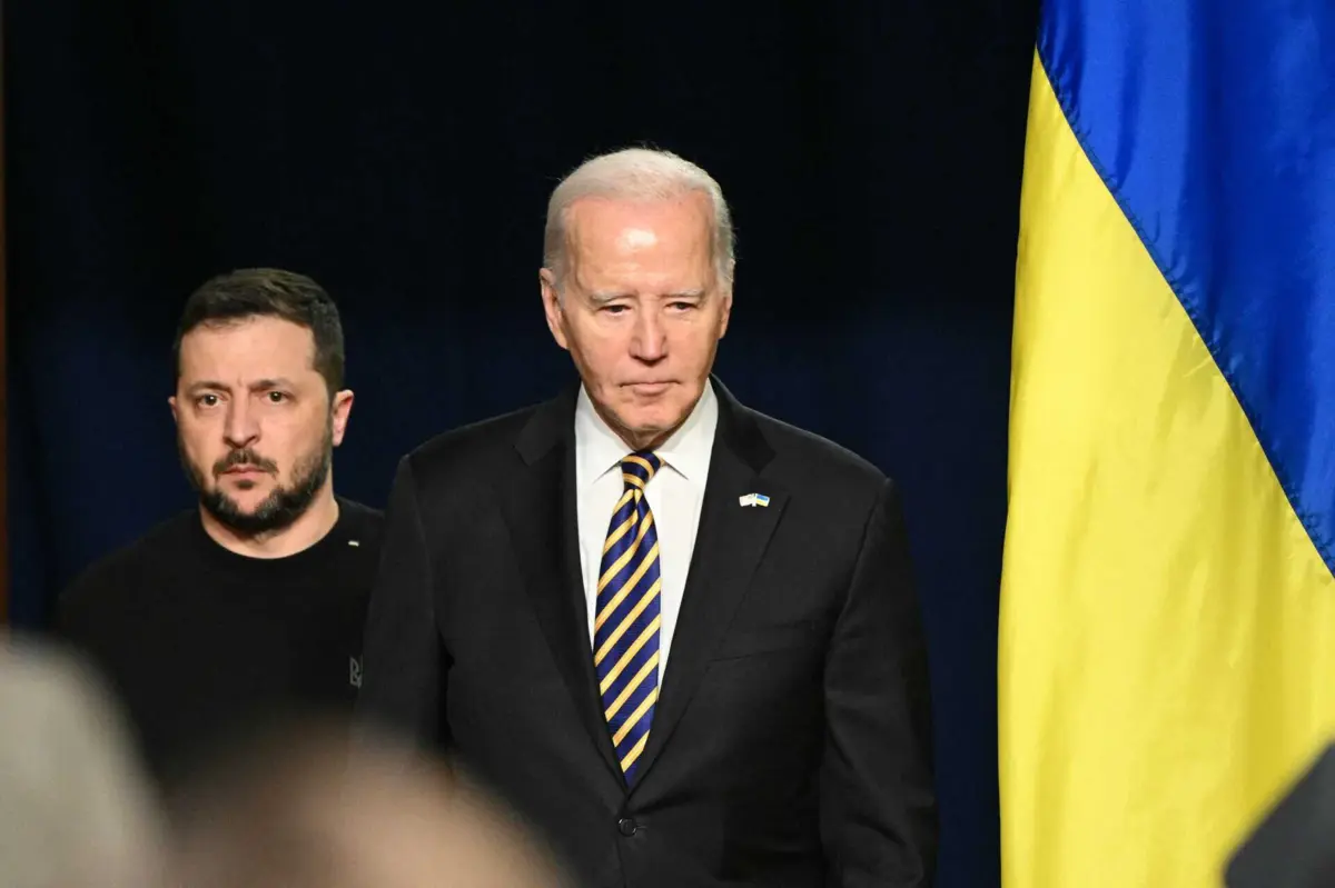 O presidente da Ucrânia, Volodymyr Zelensky, e o seu homólogo dos EUA, Jor Biden