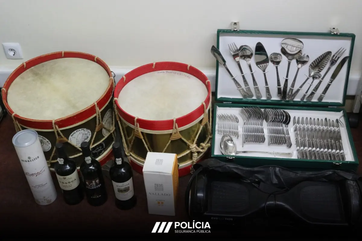 Polícia deteve suspeito de assaltar garagens e recuperou dois bombos e um faqueiro