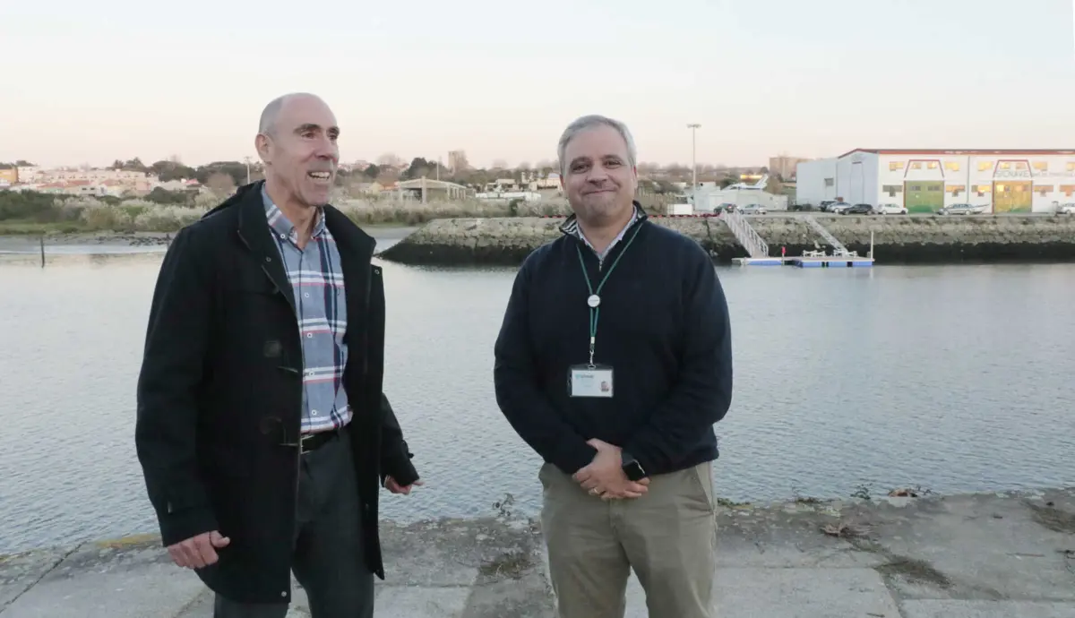 Joaquim Ponte e Luís Vieira, junto ao local onde o projeto vai funcionar
