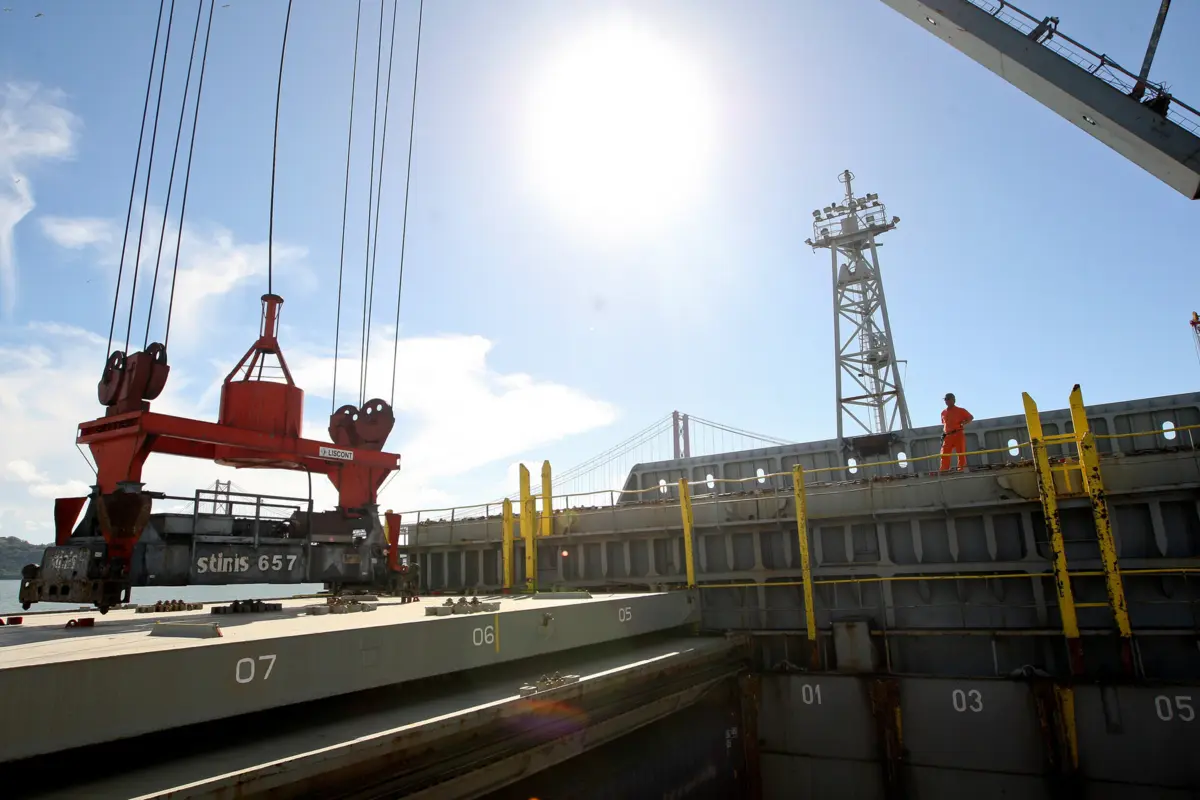 Acordo pôs fim a anos de conflitos laborais no porto de Lisboa