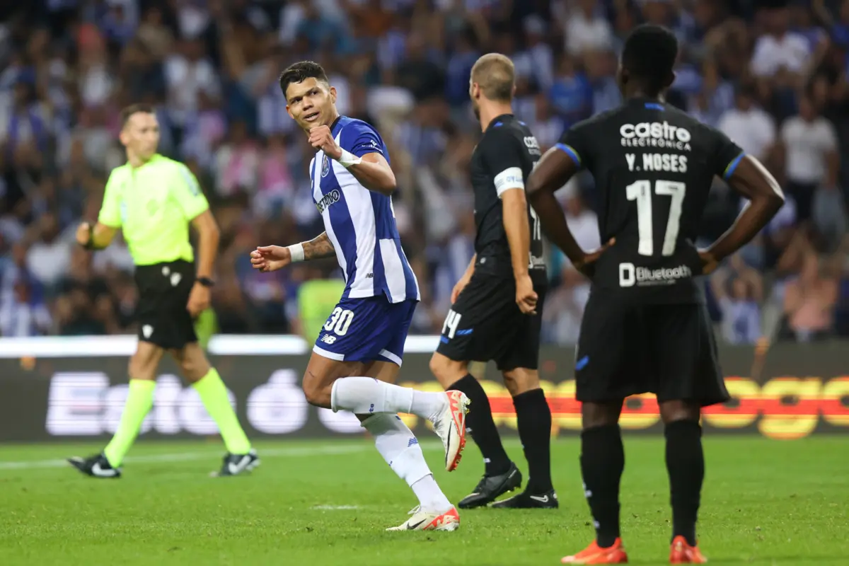Evanilson marcou o golo do empate pelo F. C. Porto