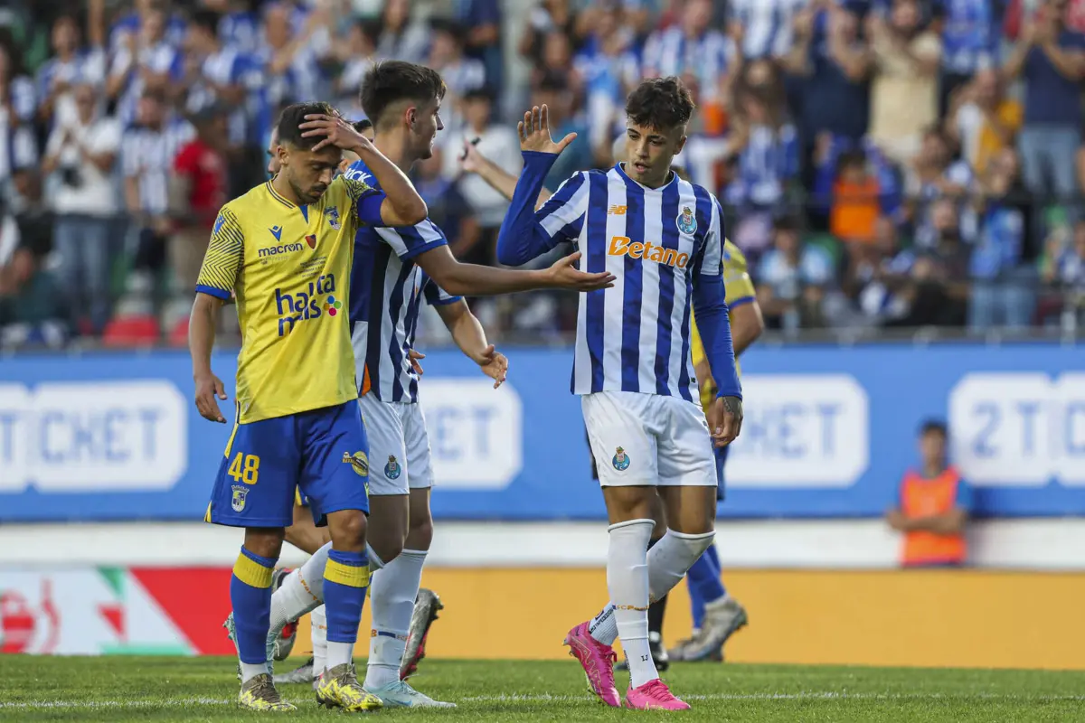 Iván Jaime está sem jogaro no F. C. Porto há pouco mais de um mês