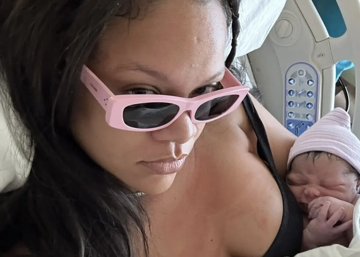 Rihanna namora com o rapper A$AP Rocky