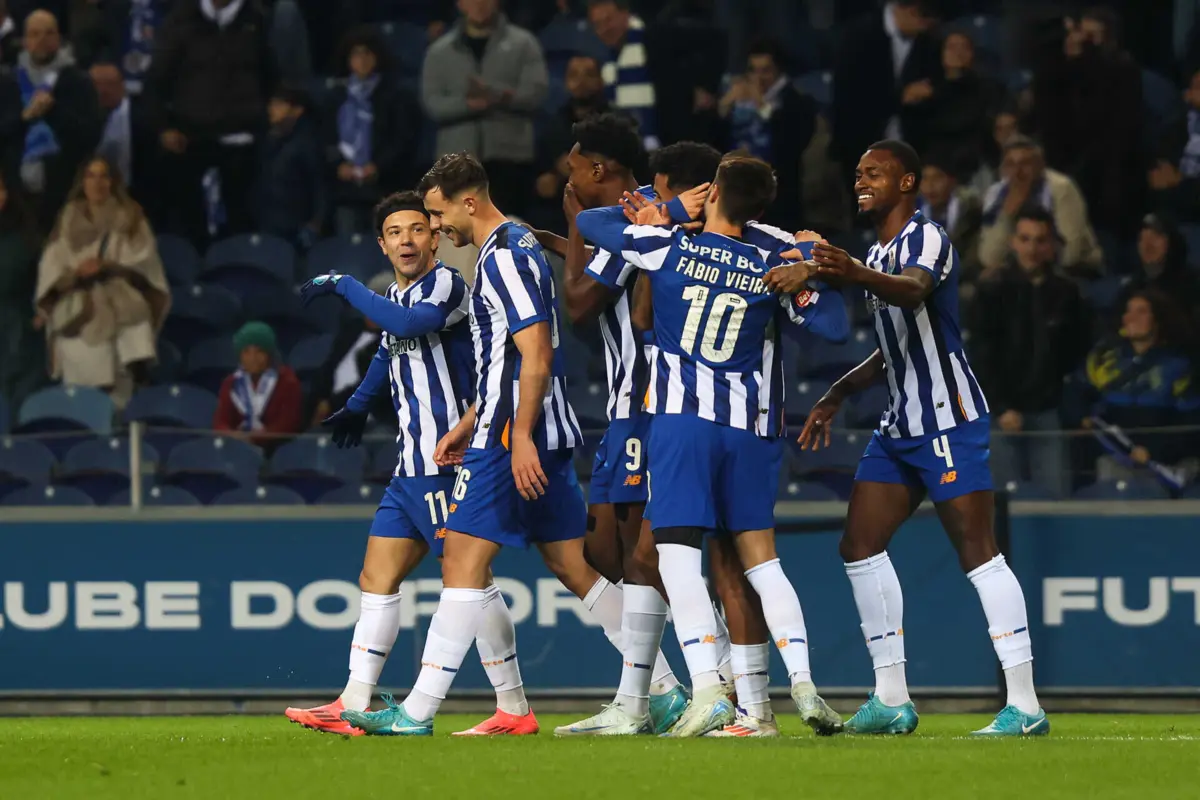 F. C. Porto venceu o jogo por 2-0