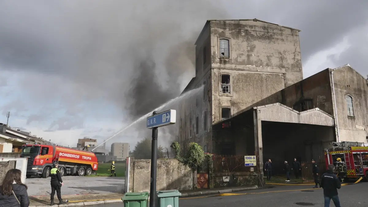 Estiveram no local 39 operacionais e 14 viaturas