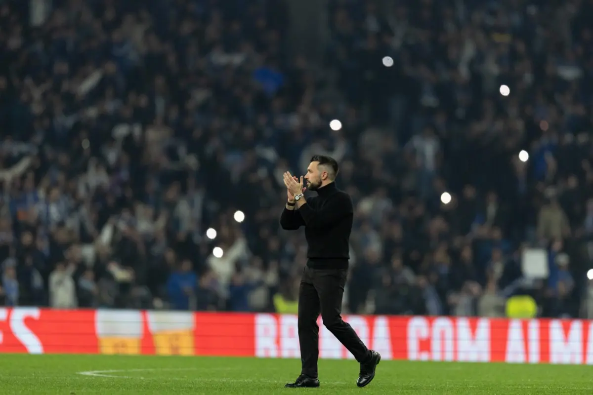 Francesco Farioli espera dar continuidade à série de vitórias do F. C. Porto no campeonato