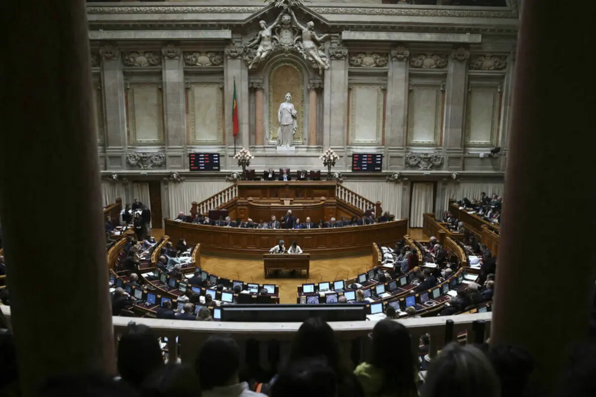 Imagem de contexto do artigo Partidos estabelecem recorde ao entregarem 1864 propostas de alteração do Orçamento do Estado