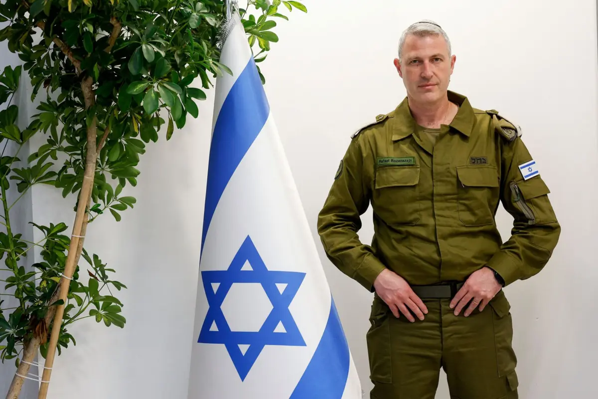 O porta-voz do exército de Israel, Rafael Rozenszajn