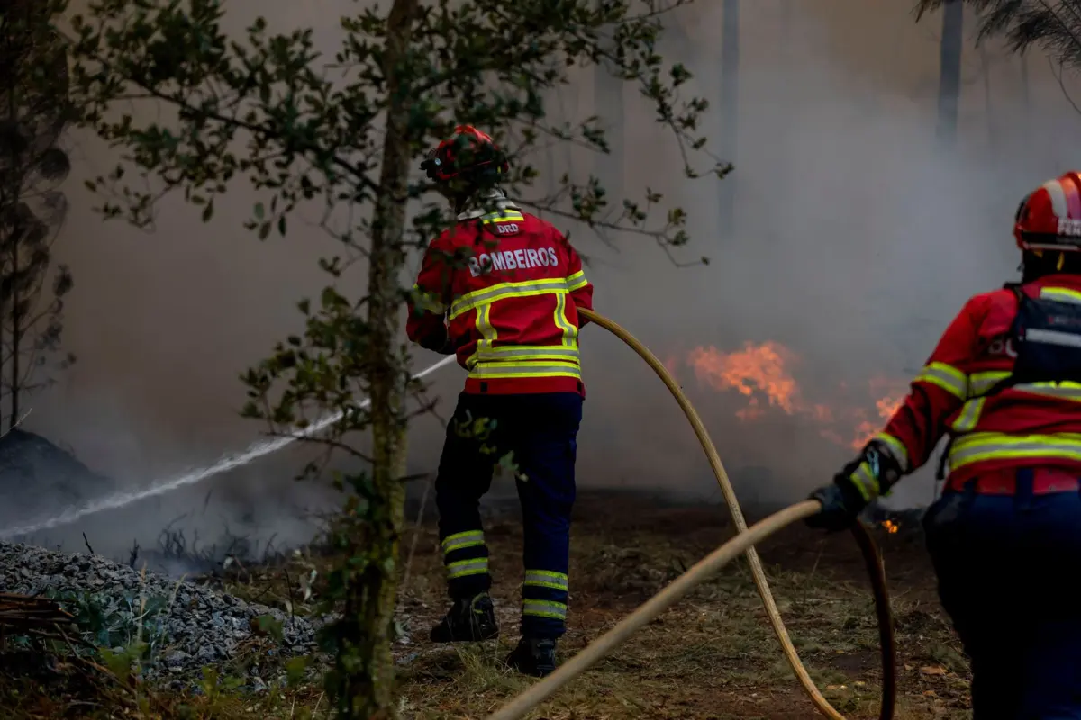Incêndio defagrou ao início da tarde