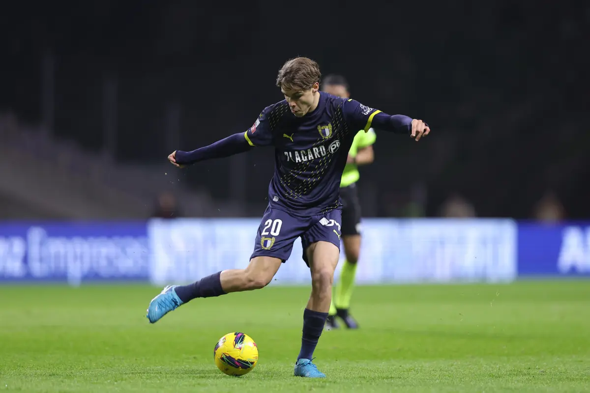 Evolução de Gustavo Sá em foco