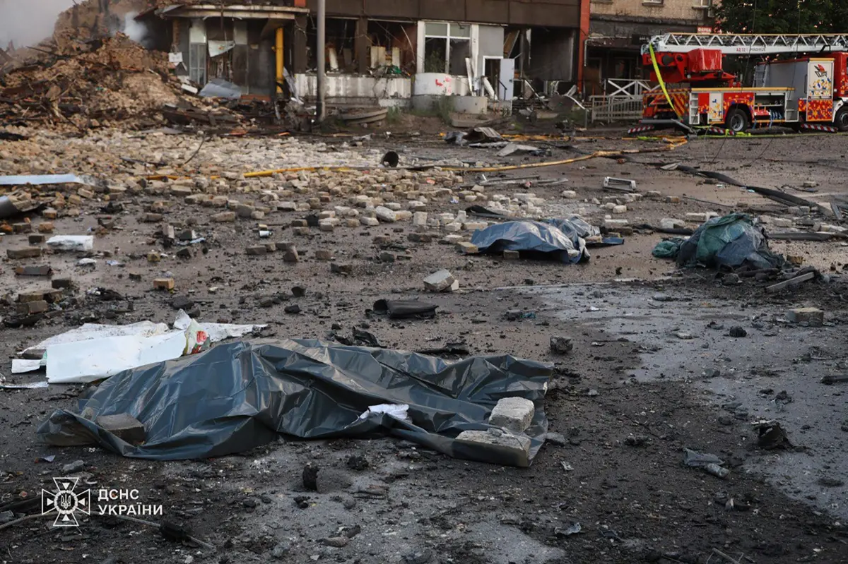 A guerra na Ucrânia já provocou dezenas de milhares de mortos de ambos os lados