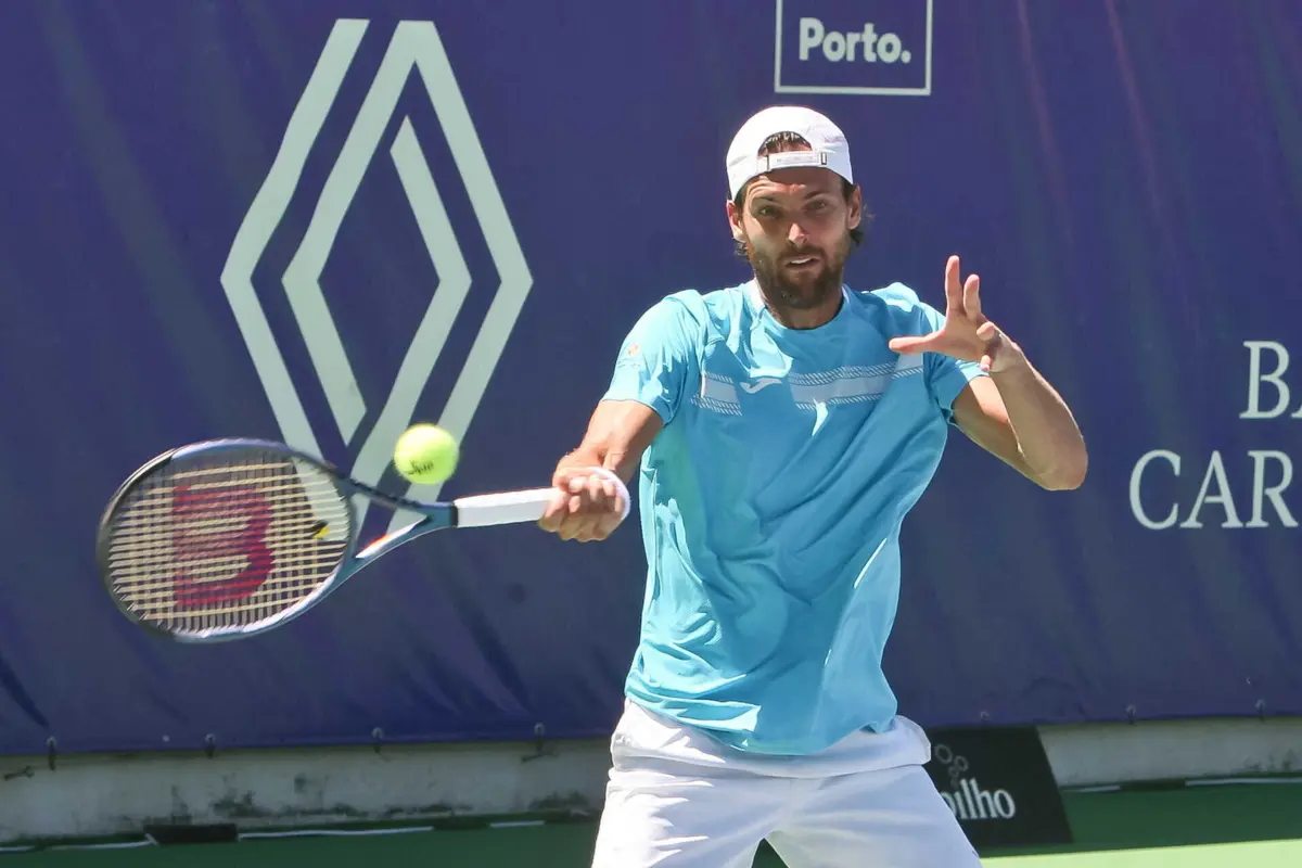 João Sousa eliminado nos quartos de final do "challenger" de Drummondville