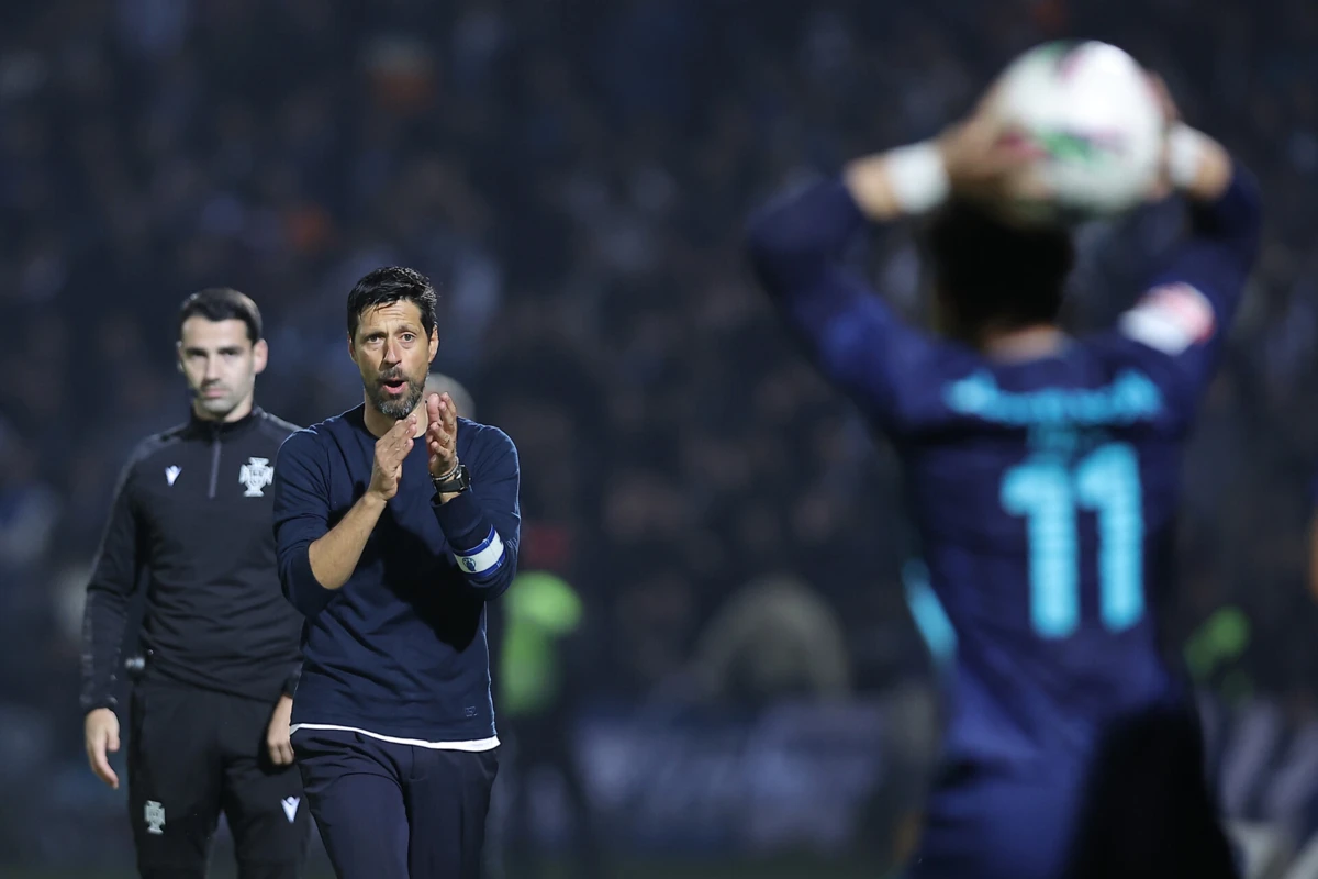 Vítor Bruno aplaudiu a exibição do F. C. Porto frente ao AVS