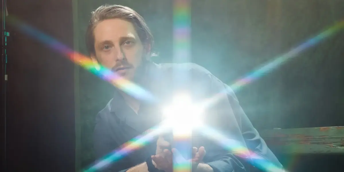 É esperada uma componente multimédia no espetáculo de Oneohtrix Point Never em Braga, com a antestreia do novo disco "Tranquilizer"