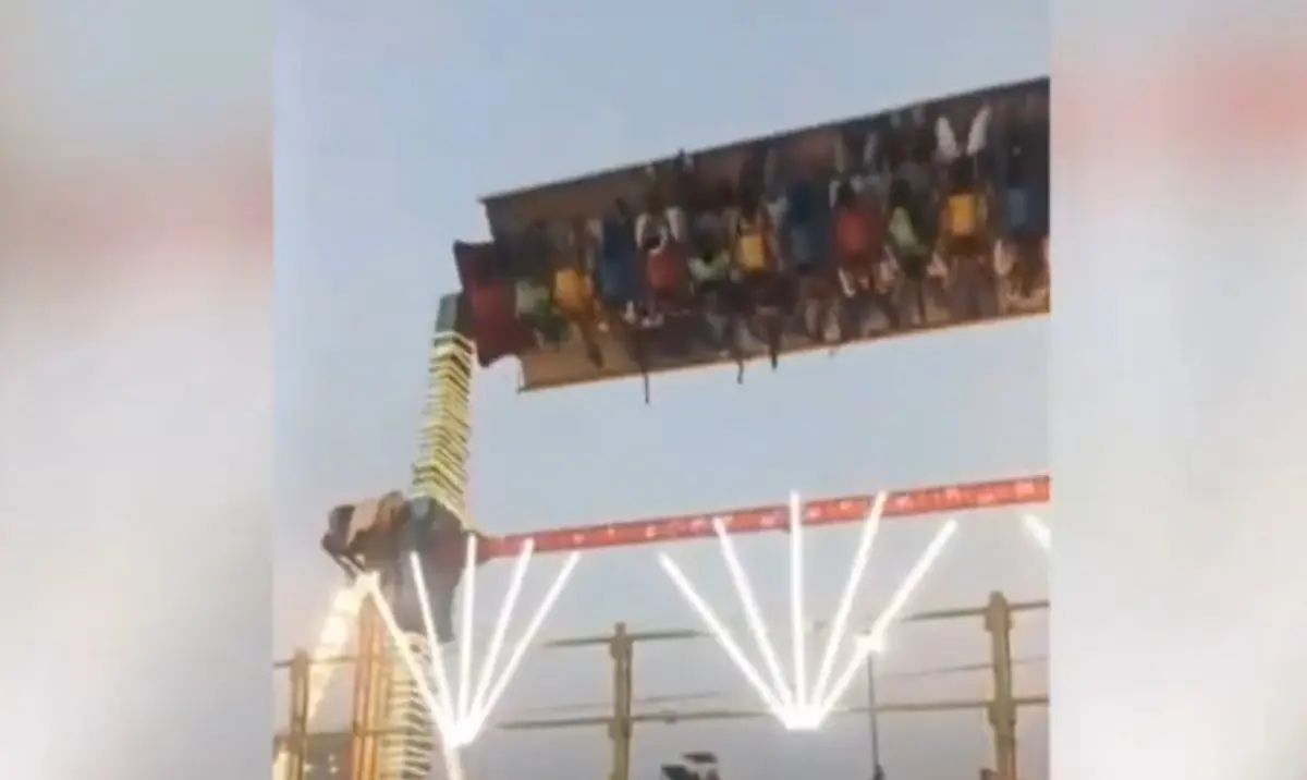 "Tsunami Ride" caiu com 26 pessoas a bordo