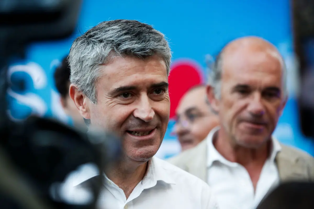 O líder do PS, José Luís Carneiro