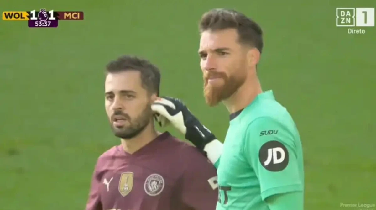 Imagem de contexto do artigo José Sá puxa a orelha a Bernardo Silva em campo