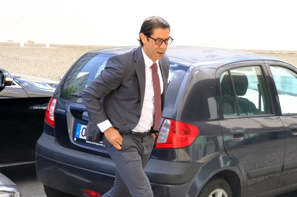 Rui Costa gere mercado do Benfica