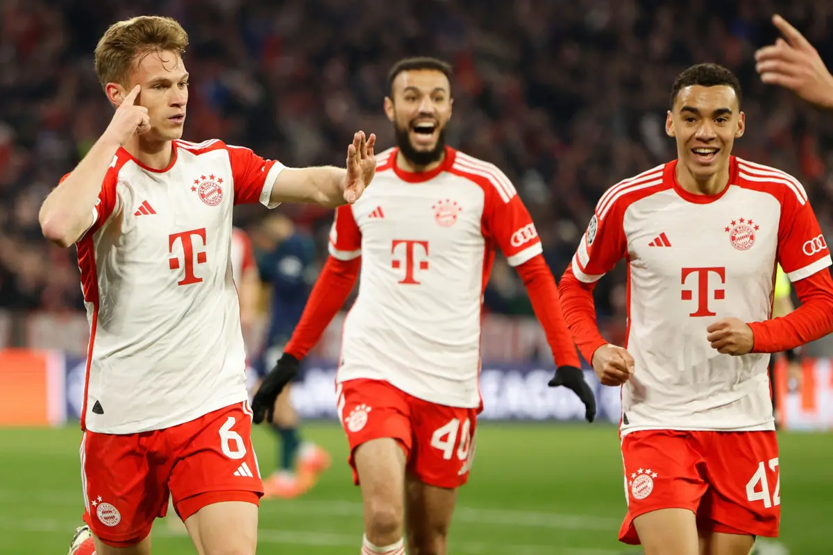 Kimmich festeja o golo que valeu ao Bayern o apuramento para as meias-finais da Liga dos Campeões