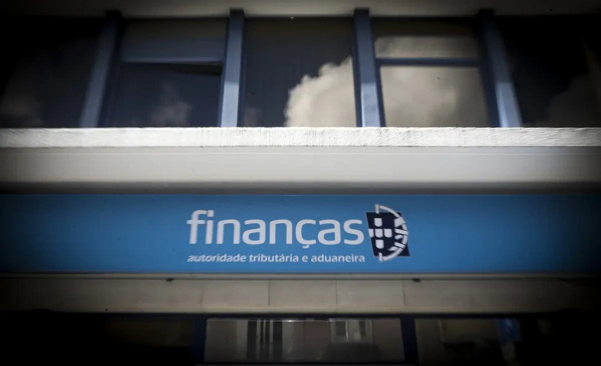 Se o valor de IRS a receber for inferior a 10 euros, o valor não é transferido