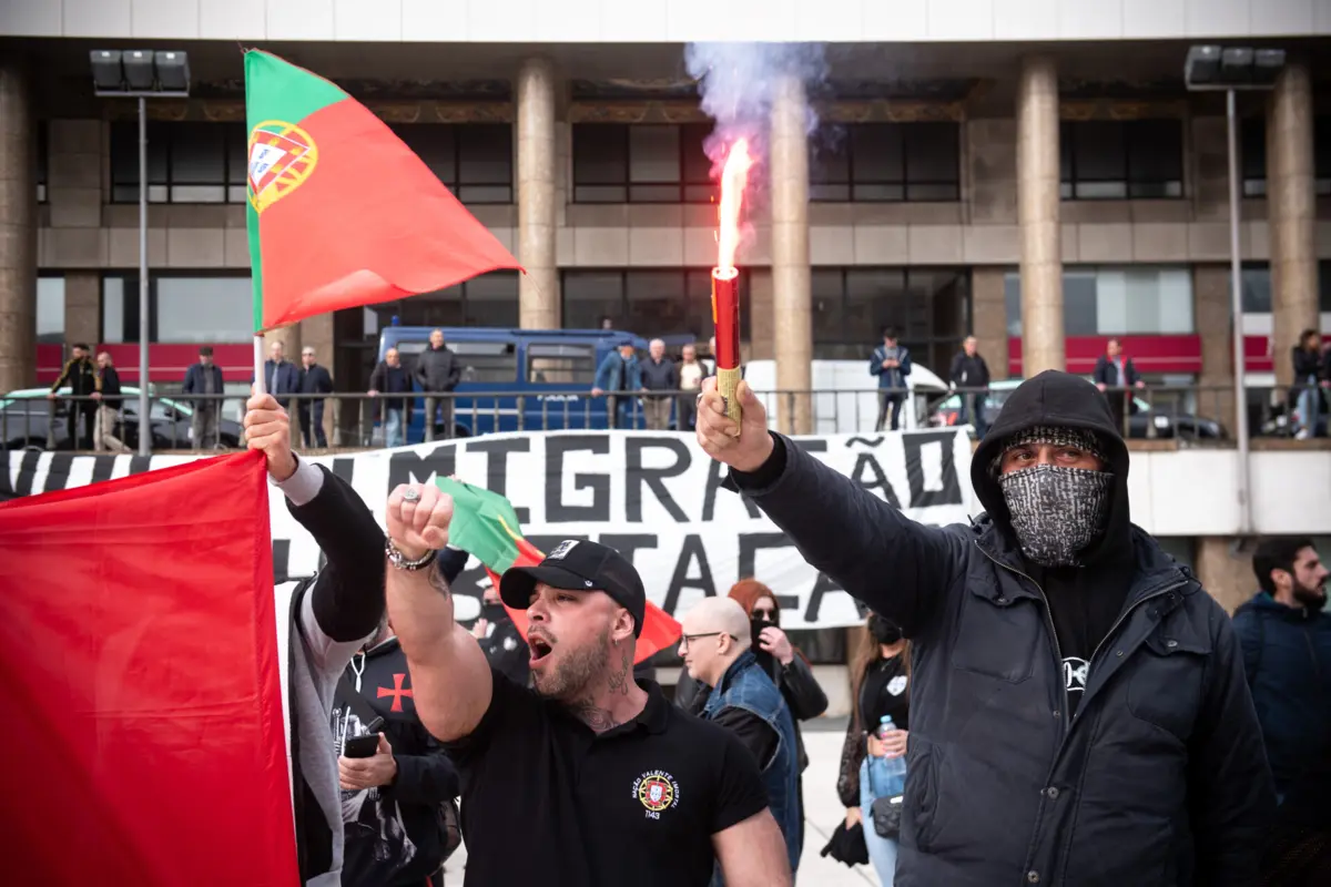 Grupo 1143 em manifestação no Porto