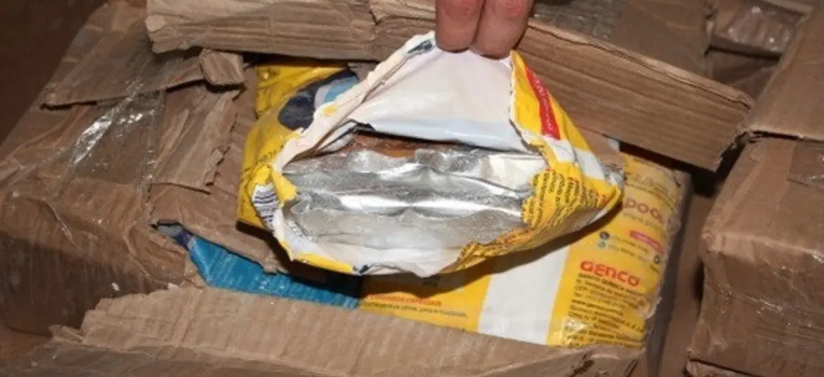 PJ encontrou 38 quilos de cocaína em sacos de material usado na construção civil