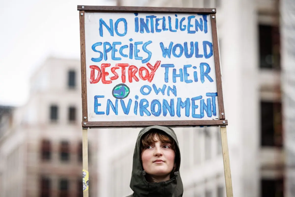 Imagem de contexto do artigo Milhares de pessoas manifestam-se em Bruxelas por uma política climática mais ambiciosa