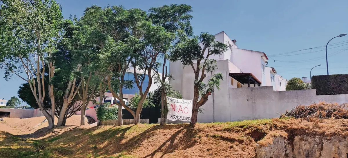 Contestação dos moradores da Cooperativa de Habitação Cacilhas de Oeiras