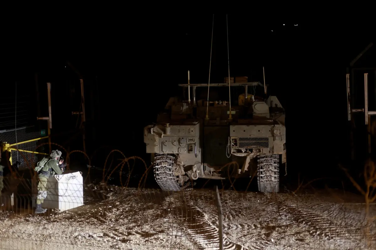 Israel realizou centenas de ataques aéreos na Síria nos últimos anos, visando instalações militares relacionadas com o Irão e o grupo xiita libanês Hezbollah