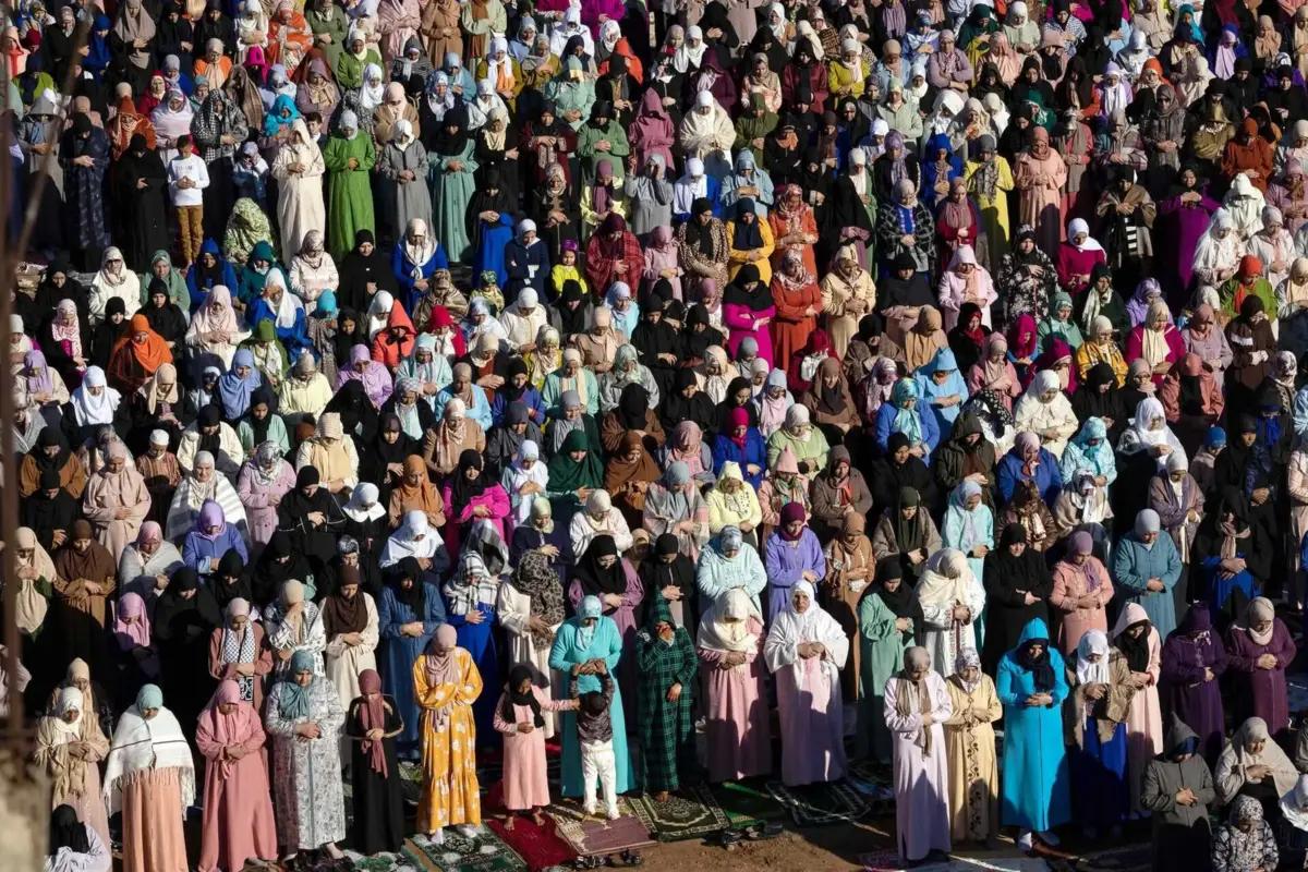 A medida visa proibir a celebração de rituais religiosos em instalações desportivas municipais